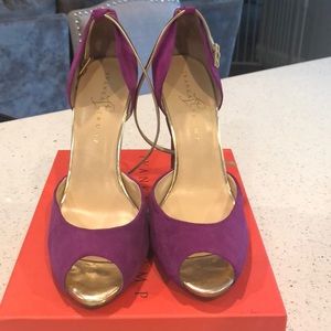 Ivanka Trump Fuchsia suede heels